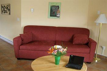 Desert Surfside Waterfront Accommodations Osoyoos Exterior foto